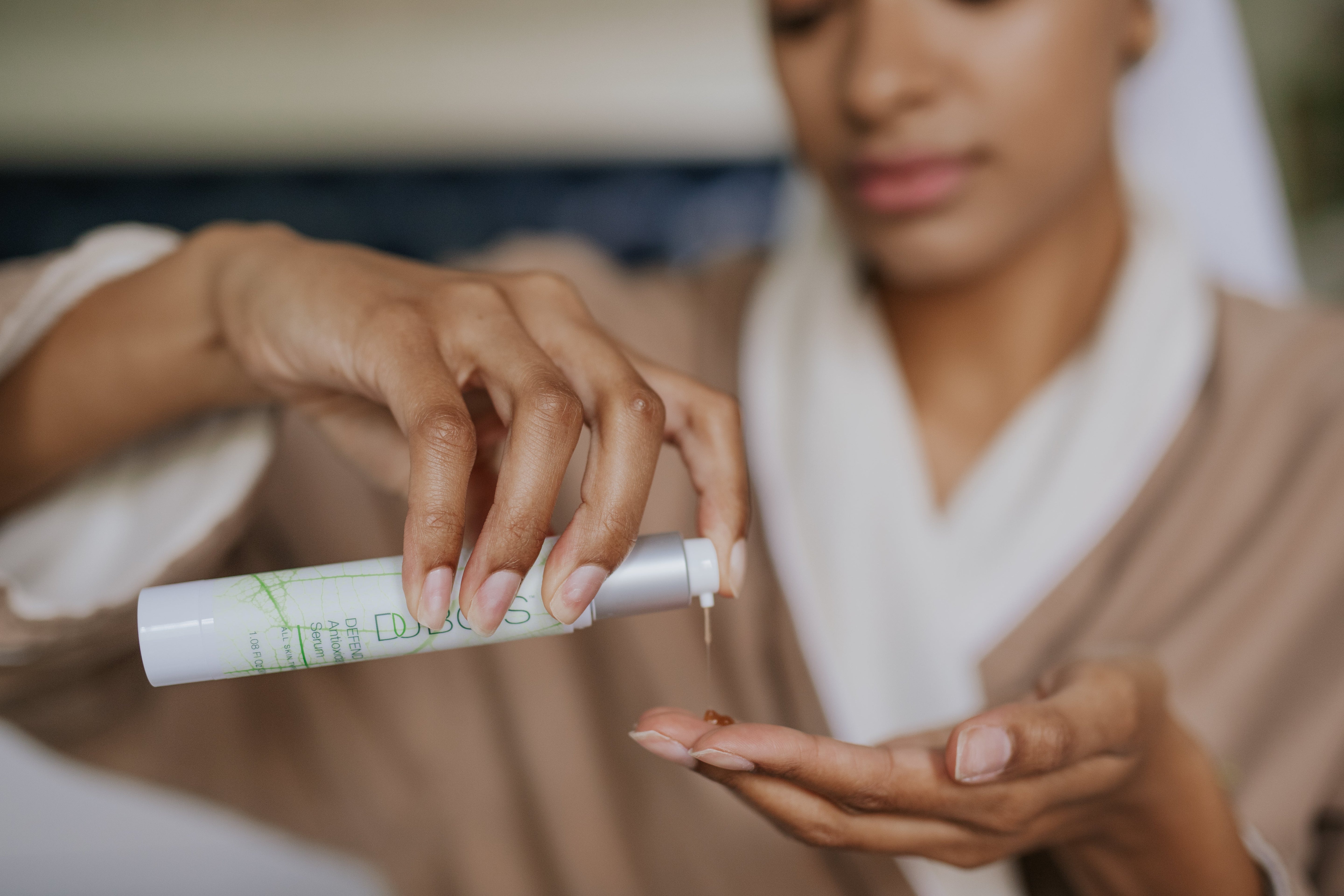 How to Treat Hormonal Acne Naturally and Effectively