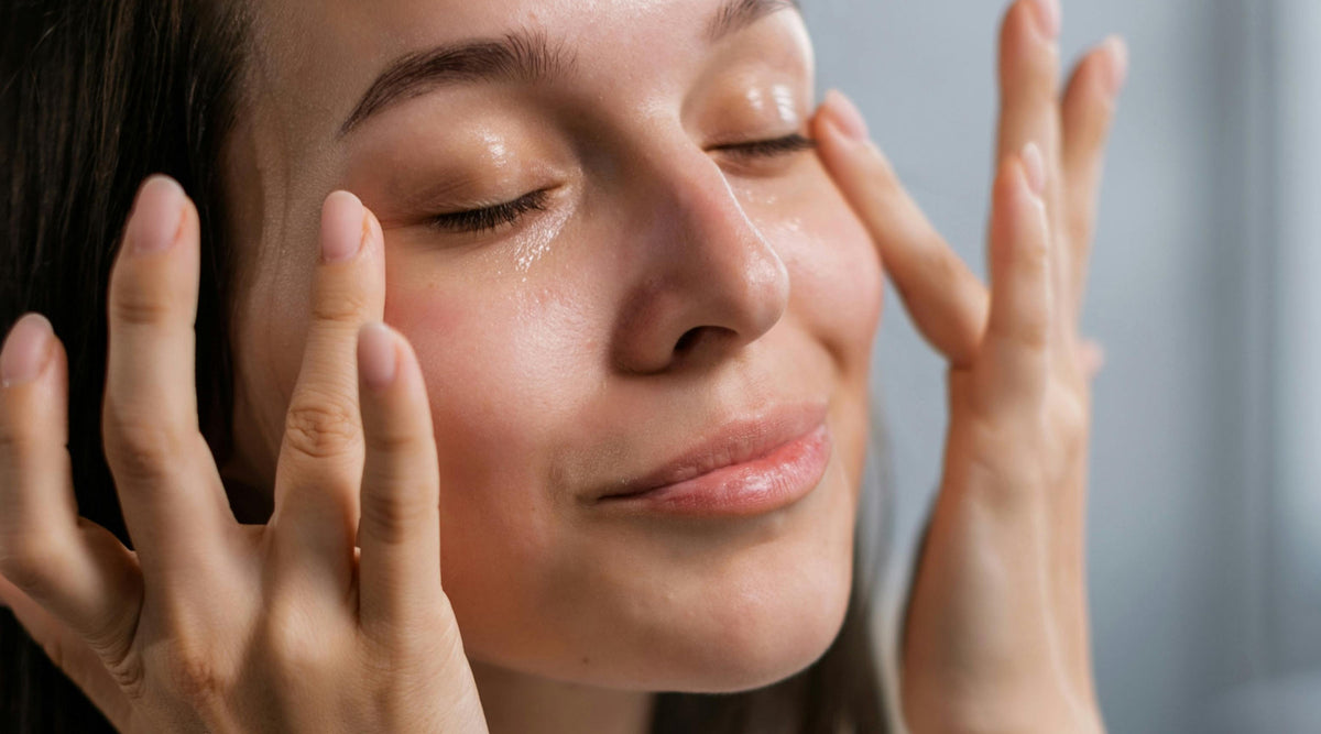 The Delicate Science of Bright Eyes: How to Choose the Best Clean Eye Cream